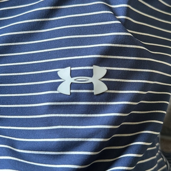Under Armour Men’s Polo in Navy and Gray stripes - Picture 5 of 6